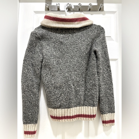 Roots Cabin Fever Cardigan - Picture 2 of 2